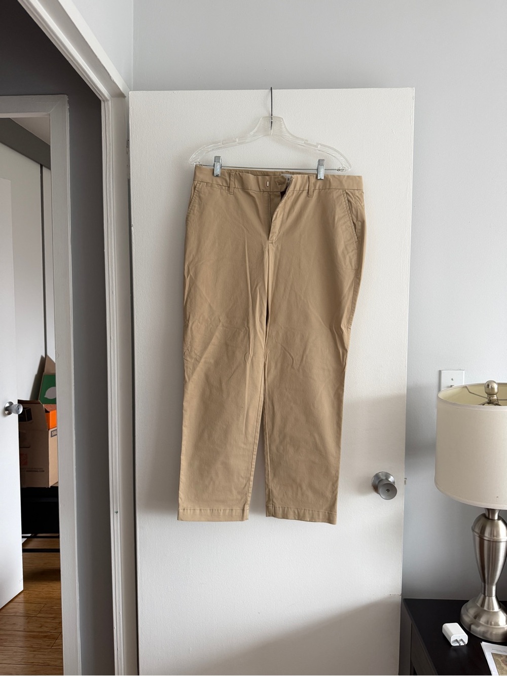 Women's Classic Gap Slim Cuty Crop Khaki Pants